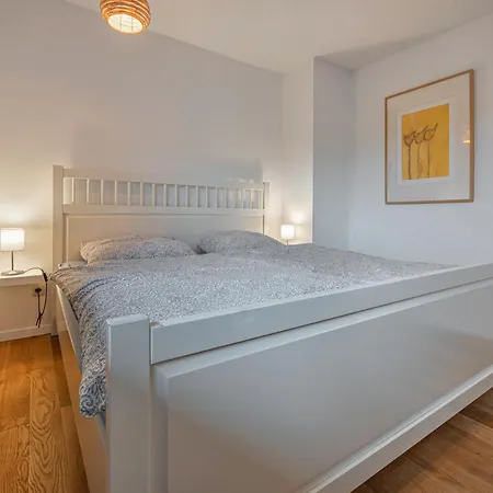 아파트 In Neufeld *