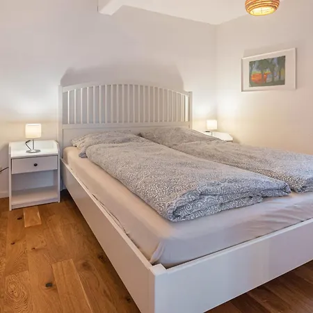 Apartment In Neufeld *